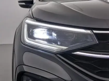 Photo 10 Volkswagen Taigo  1.5 TSI 150ch R-Line Edition DSG7