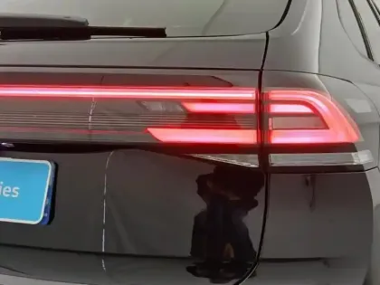 Photo 12 Volkswagen Taigo  1.5 TSI 150ch R-Line Edition DSG7