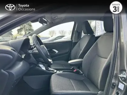 Photo 10 Toyota Yaris  116h Dynamic 5p MY22