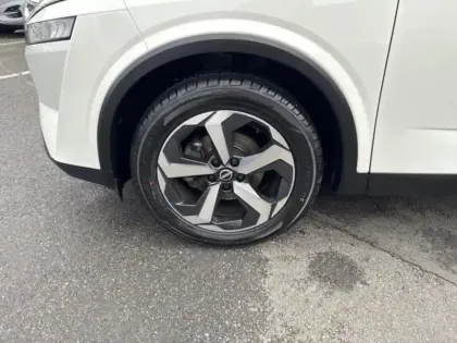 Photo 8 Nissan Qashqai  1.3 Mild Hybrid 140ch N-Connecta