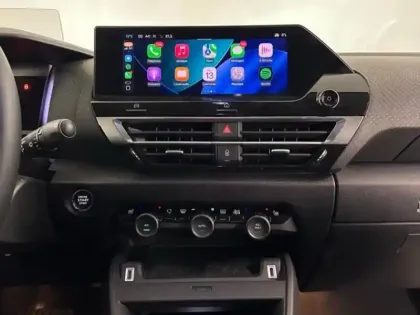 Photo 11 Citroën C4  Moteur électrique 136ch (100 kW) Shine Pack Automatique