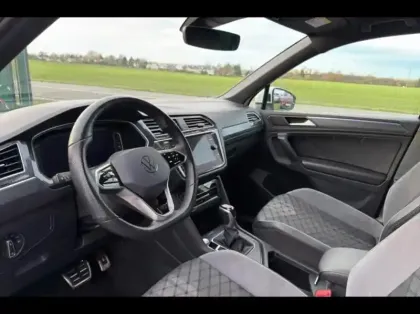 Photo 8 Volkswagen Tiguan  1.4 eHybrid 245ch R-Line DSG6
