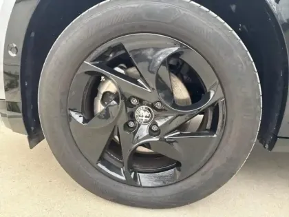 Photo 11 Alfa Romeo Junior  1.2 Ibrida 136ch Premium DCT6