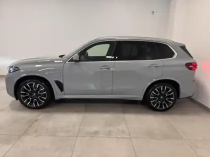 Photo 4 BMW X5  xDrive50e 489ch M Sport