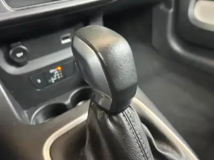 Photo 12 Citroën C3  1.2 PureTech 110ch S&S Shine EAT6