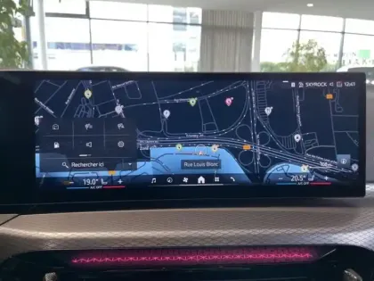 Photo 10 BMW Serie 3 Série 3 Touring 330eA xDrive 292ch M Sport