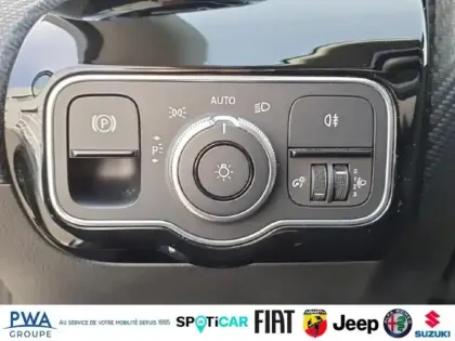 Photo 13 Mercedes Classe A  180 d 116ch Business Line 7G-DCT