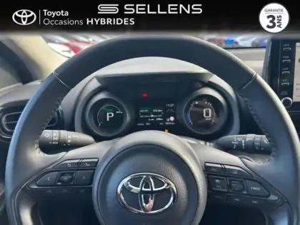 Photo 12 Toyota Yaris  116h Design 5p MY22