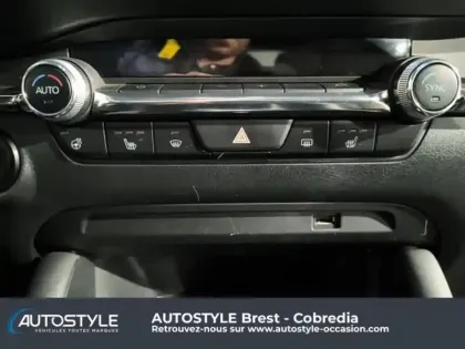 Photo 6 Mazda Mazda3 Mazda 3 2.0 SKYACTIV-G M-Hybrid 122ch Style Evap