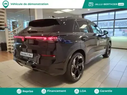 Photo 3 Volkswagen T-roc  1.5 eTSI 150ch R-Line DSG7