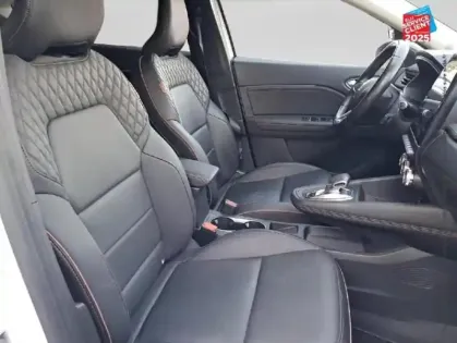 Photo 4 Renault Captur  1.6 E-Tech hybride rechargeable 160ch Initiale Paris -21