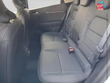 Photo 10 Renault Captur  1.6 E-Tech hybride rechargeable 160ch Initiale Paris -21