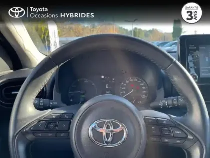 Photo 12 Toyota Yaris  116h Dynamic 5p MC24