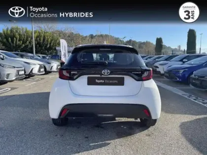 Photo 3 Toyota Yaris  116h Dynamic 5p MC24