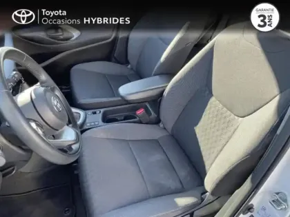 Photo 10 Toyota Yaris  116h Dynamic 5p MC24