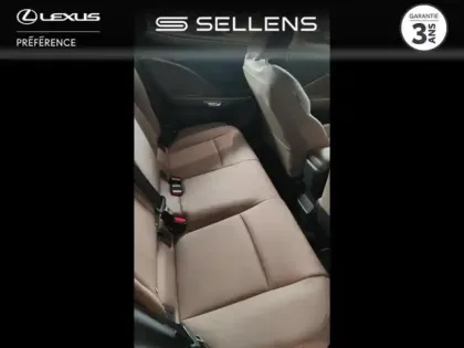 Photo 2 Lexus Lbx  1.5 136ch Elegant 2WD