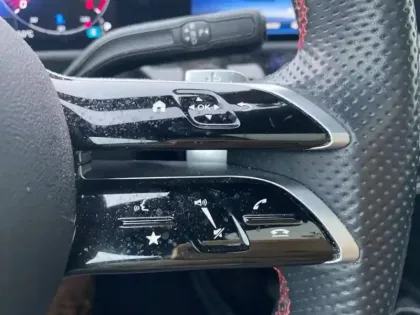 Photo 11 Mercedes Classe A  200 d 150ch AMG Line 8G-DCT