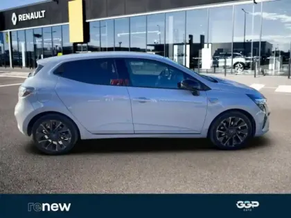 Photo 6 Renault Clio  1.6 E-Tech 145ch full hybrid esprit Alpine - 24