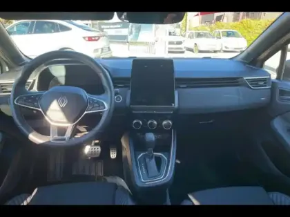 Photo 8 Renault Clio  1.6 E-Tech 145ch full hybrid esprit Alpine - 24