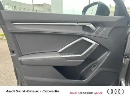Photo 31 Audi Q3  35 TFSI 150ch S line plus S tronic 7