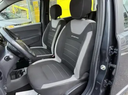 Photo 10 Dacia Lodgy  1.5 Blue dCi 115ch Stepway 7 places