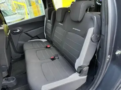 Photo 11 Dacia Lodgy  1.5 Blue dCi 115ch Stepway 7 places