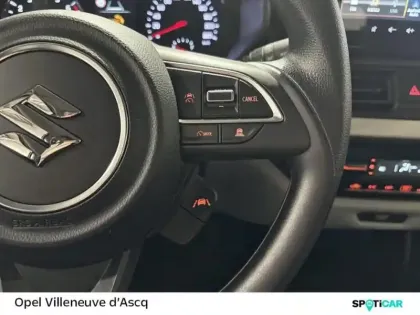 Photo 14 Suzuki Swift  1.2 Hybrid 83ch Avantage