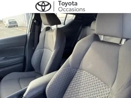 Photo 11 Toyota C-HR  1.8 Hybride 122ch Dynamic E-CVT