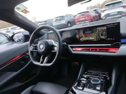 Photo 2 BMW Serie 5 Série 5 Touring 530e 299ch M Sport xDrive