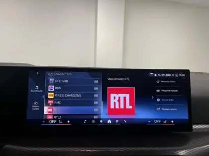 Photo 13 BMW Serie 3 Série 3 Touring 330eA xDrive 292ch M Sport