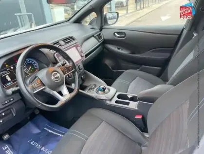 Photo 14 Nissan Leaf  217ch e+ 62kWh Acenta 22