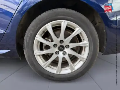 Photo 24 Audi A4  40 TFSI 204ch Business line Plus S tronic 7 GPS Camera