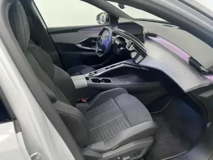 Photo 6 Peugeot 5008  Hybrid 145ch GT e-DCS6