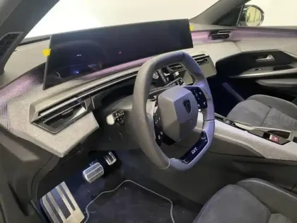 Photo 12 Peugeot 5008  Hybrid 145ch GT e-DCS6