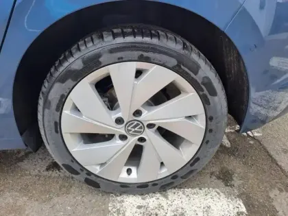 Photo 11 Volkswagen Golf  1.5 eHybrid 204ch VW Edition DSG6