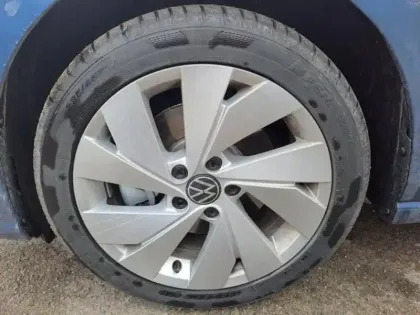 Photo 12 Volkswagen Golf  1.5 eHybrid 204ch VW Edition DSG6