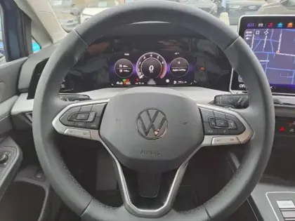 Photo 7 Volkswagen Golf  1.5 eHybrid 204ch VW Edition DSG6