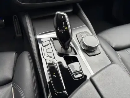 Photo 10 BMW Serie 5 Série 5 Touring 520dA 190ch M Sport Steptronic