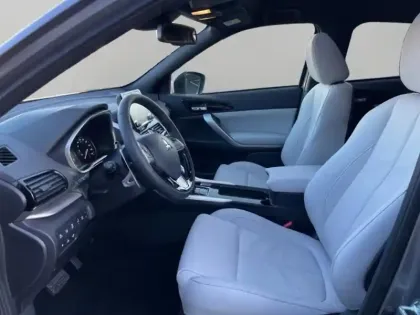 Photo 8 Mitsubishi Eclipse Cross  2.4 MIVEC PHEV 188ch Instyle 4WD 2023