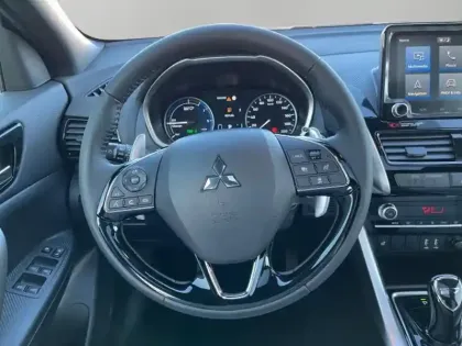 Photo 11 Mitsubishi Eclipse Cross  2.4 MIVEC PHEV 188ch Instyle 4WD 2023