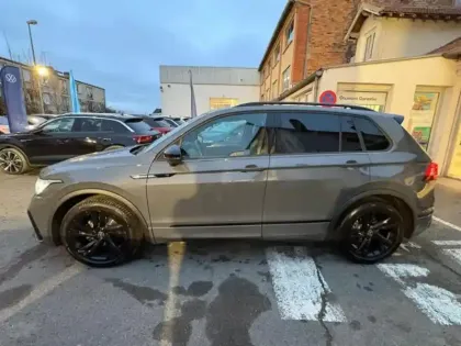 Photo 6 Volkswagen Tiguan  2.0 TDI 150ch R-Line DSG7