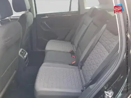 Photo 11 Volkswagen Tiguan  1.5 TSI 150ch Active DSG7