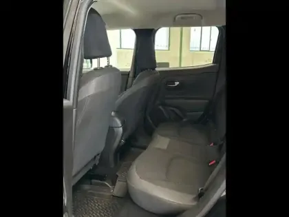 Photo 13 Jeep Renegade  1.3 Turbo T4 190ch PHEV 4xe Limited BVA6 eAWD