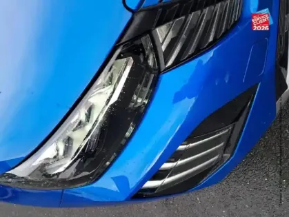 Photo 12 Peugeot 2008  1.2 PureTech 130ch S&S GT EAT8