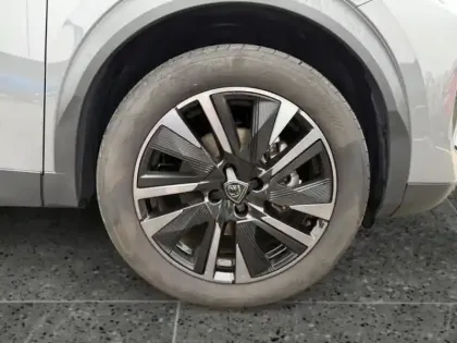 Photo 13 Peugeot 2008  1.2 Hybrid 145  GT e-DCS6