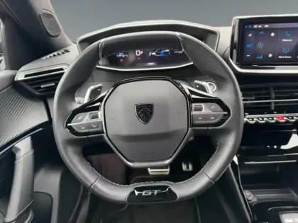 Photo 11 Peugeot 2008  1.2 Hybrid 145  GT e-DCS6