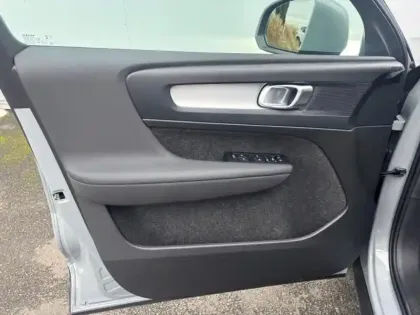 Photo 12 Volvo Xc40  B3 163ch Start DCT 7