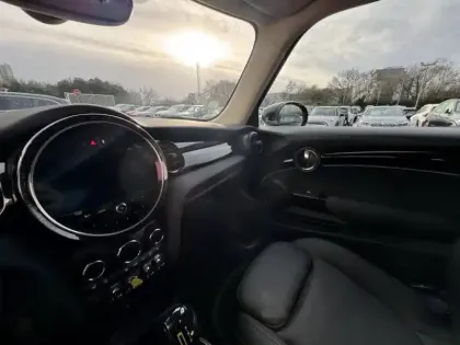 Photo 7 Mini Mini  Cooper SE 184ch  Essential BVA