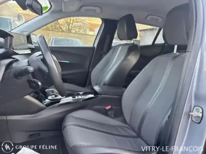 Photo 8 Peugeot 2008  e- 136ch Allure Business