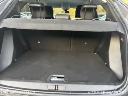 Photo 5 Peugeot 2008  e- 136ch Allure Business